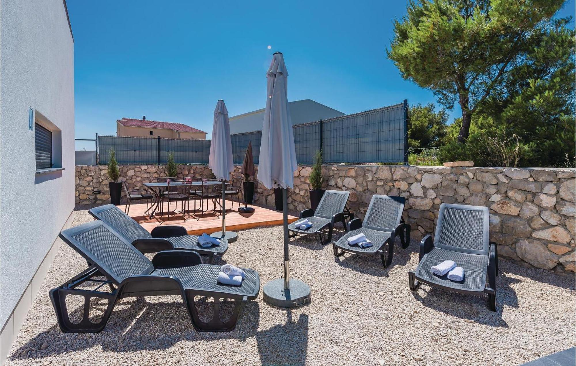 4 Bedroom Beautiful Home In Szybenik Zewnętrze zdjęcie
