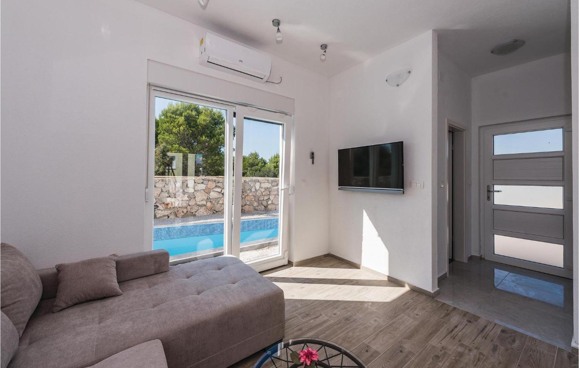 4 Bedroom Beautiful Home In Szybenik Zewnętrze zdjęcie