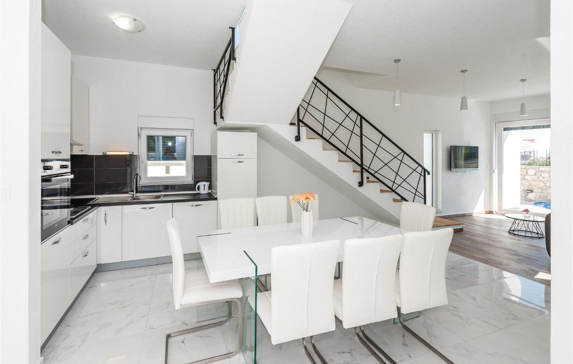 4 Bedroom Beautiful Home In Szybenik Zewnętrze zdjęcie